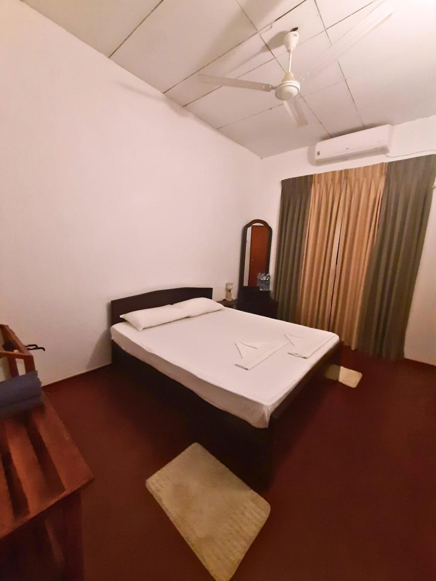 Galle Rest Home Екстериор снимка