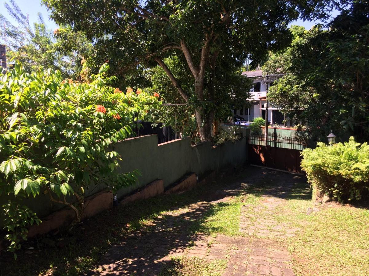 Galle Rest Home Екстериор снимка